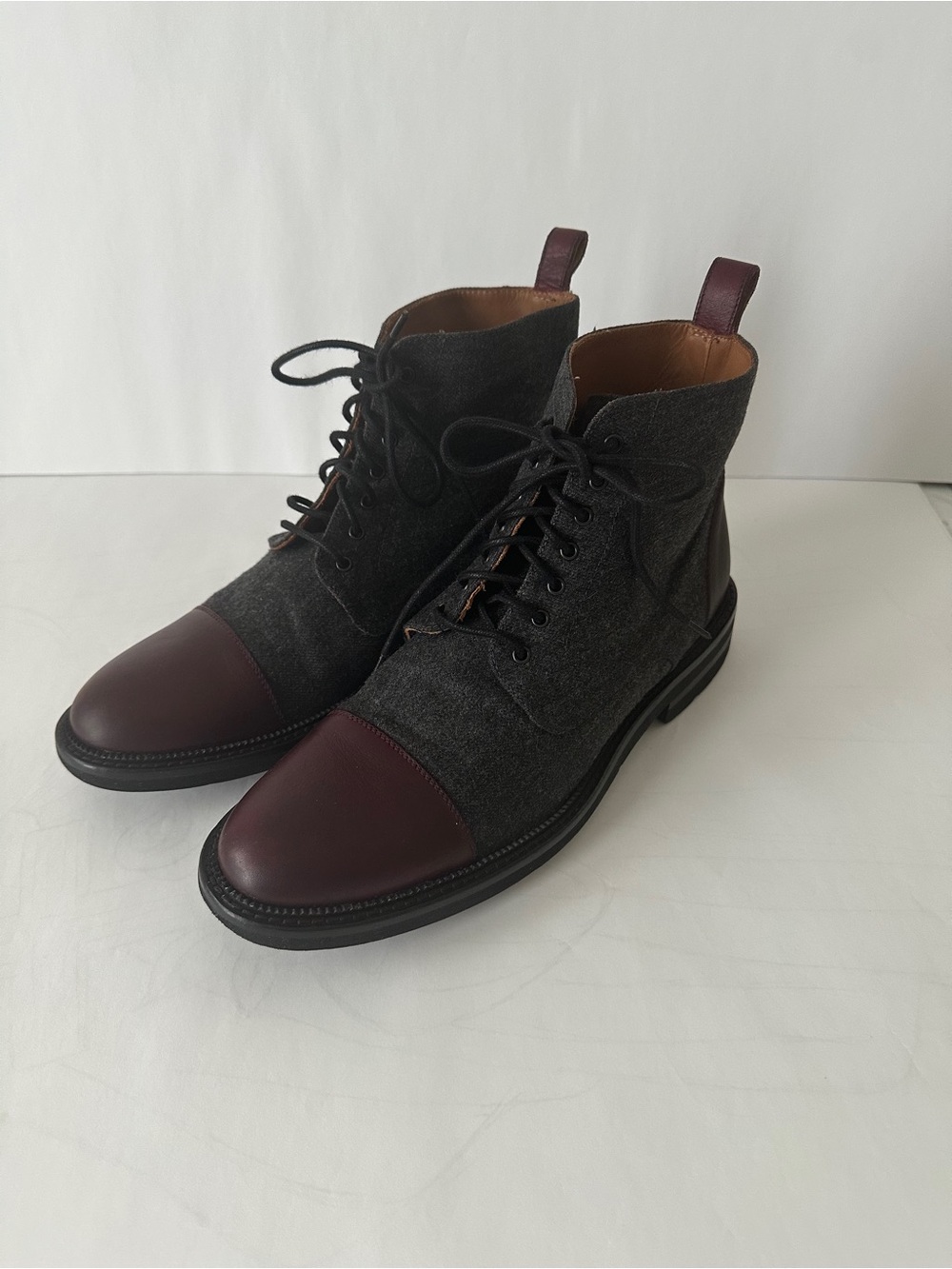 Taft Men's Gray Wool & Burgundy Leather Cap-Toe Chukka Boots